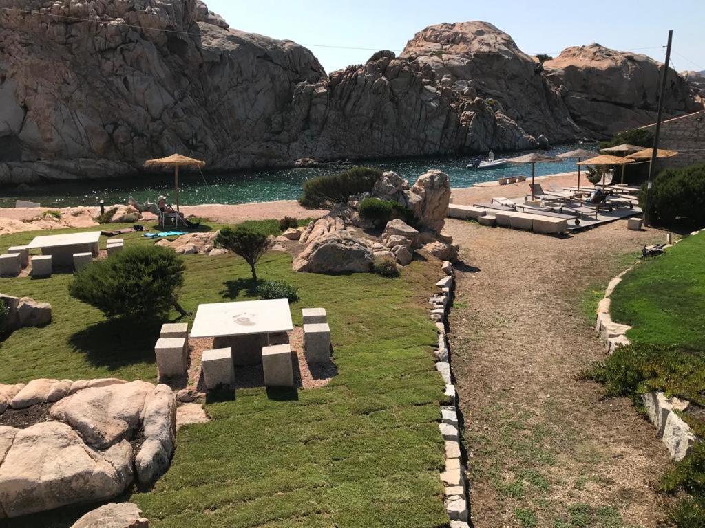 Residence Cala Francese - Case Sul Mare La Maddalena  Eksteriør bilde