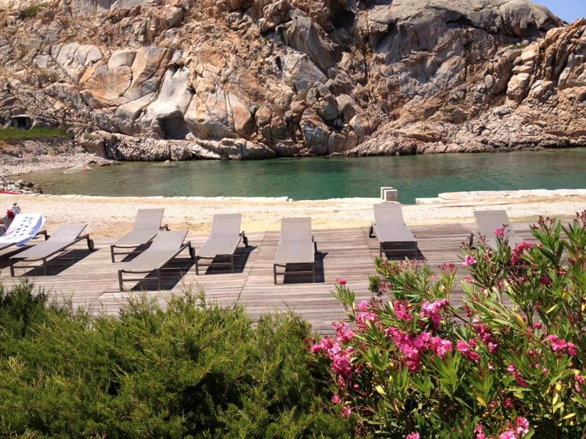 Residence Cala Francese - Case Sul Mare La Maddalena  Eksteriør bilde