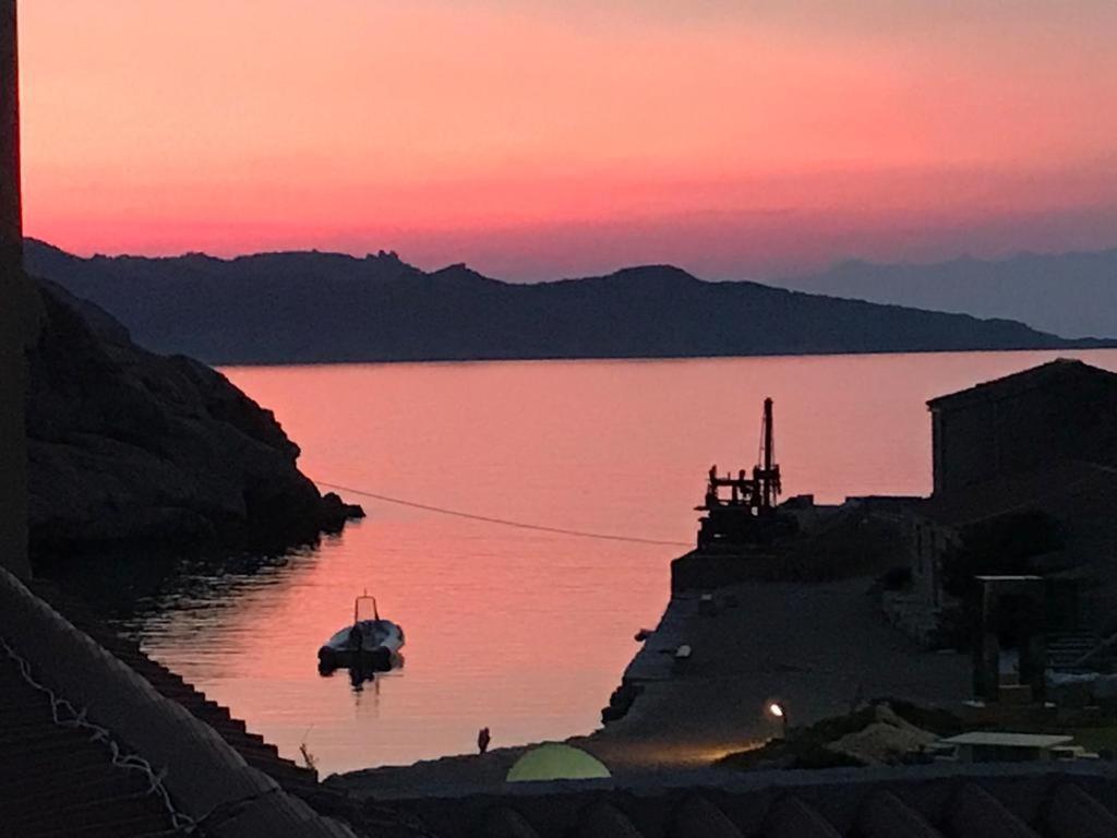 Residence Cala Francese - Case Sul Mare La Maddalena  Eksteriør bilde