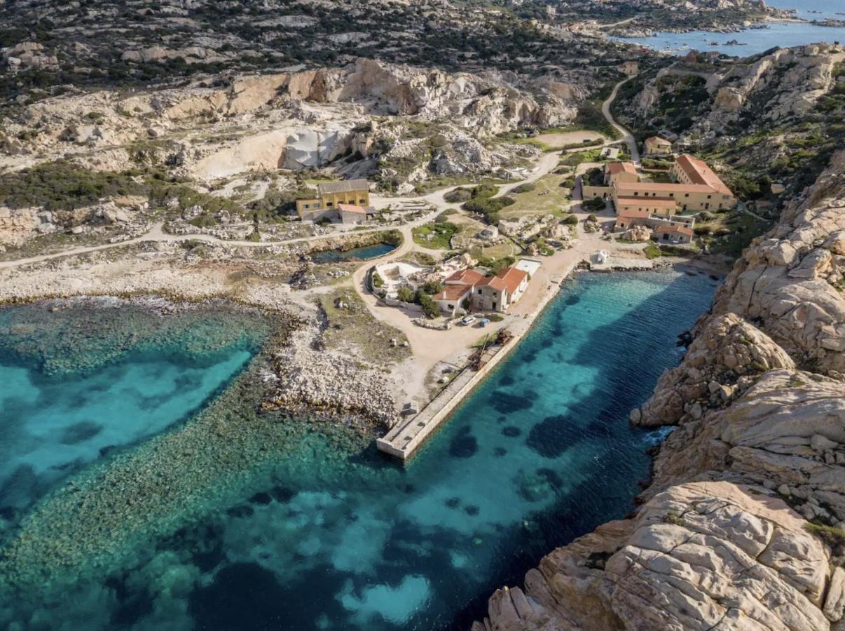 Residence Cala Francese - Case Sul Mare La Maddalena  Eksteriør bilde