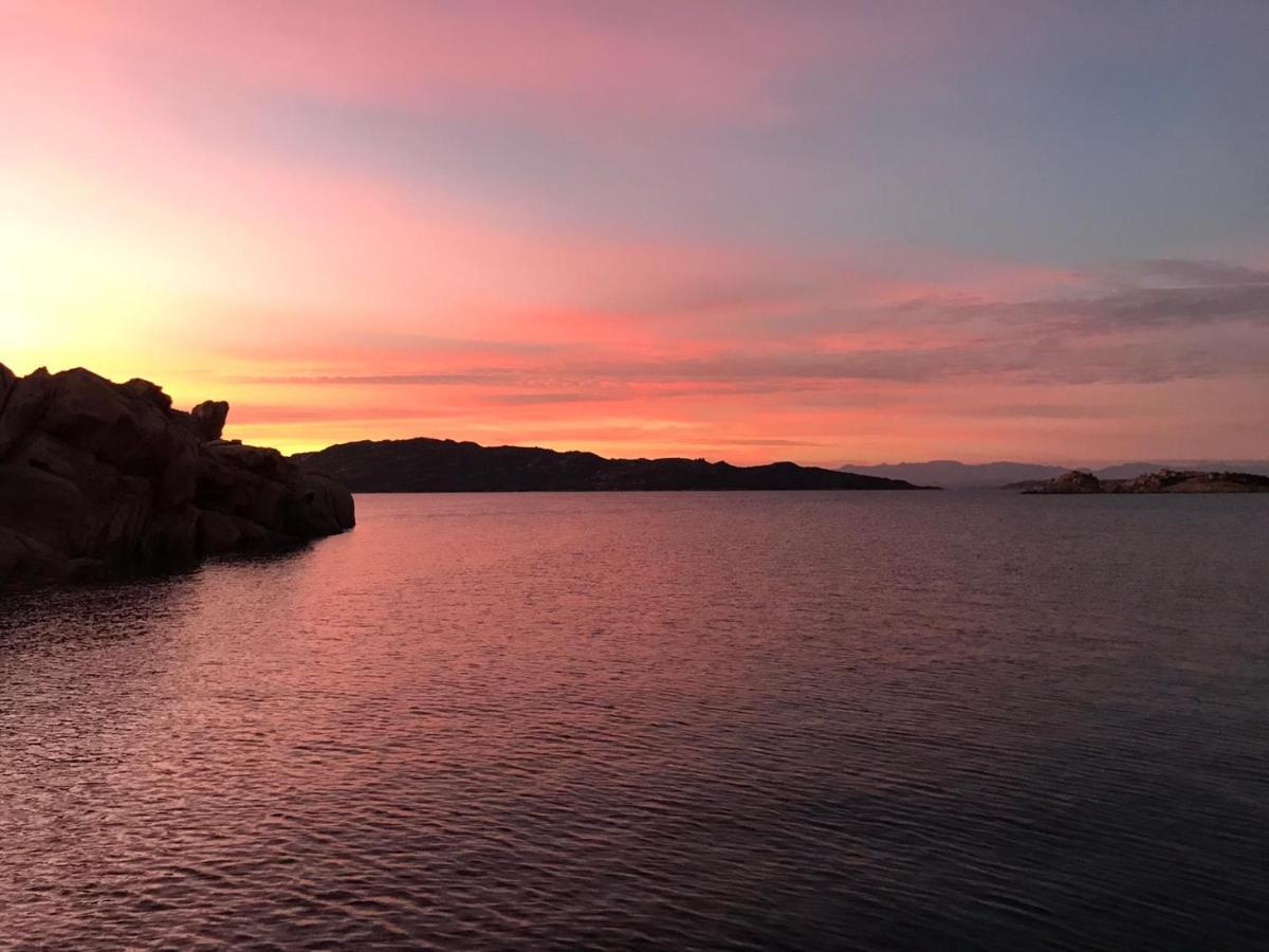Residence Cala Francese - Case Sul Mare La Maddalena  Eksteriør bilde