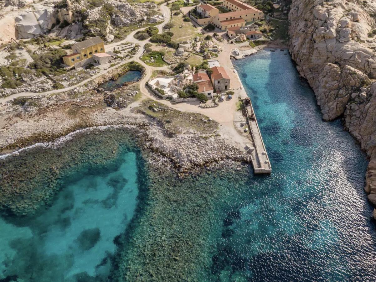 Residence Cala Francese - Case Sul Mare La Maddalena  Eksteriør bilde