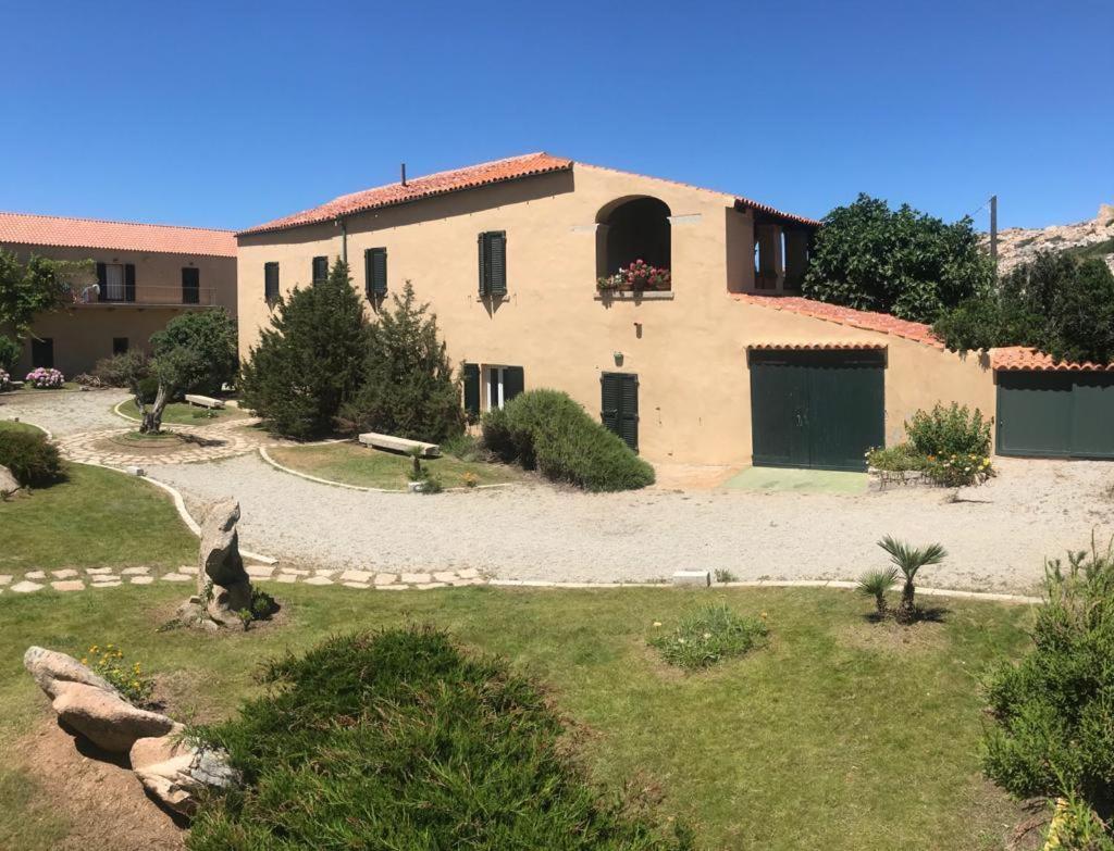 Residence Cala Francese - Case Sul Mare La Maddalena  Eksteriør bilde