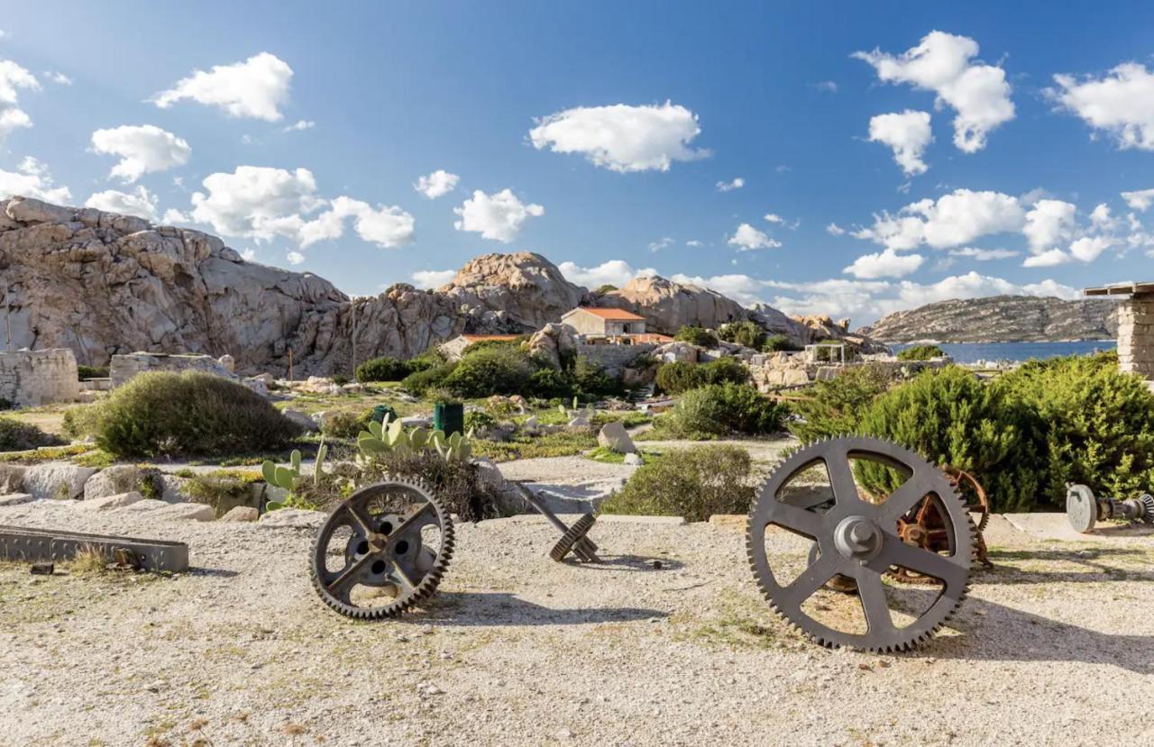 Residence Cala Francese - Case Sul Mare La Maddalena  Eksteriør bilde