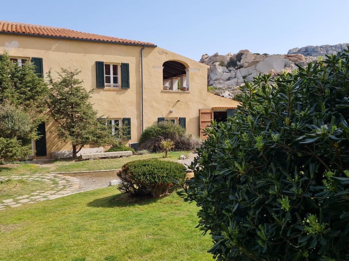 Residence Cala Francese - Case Sul Mare La Maddalena  Eksteriør bilde