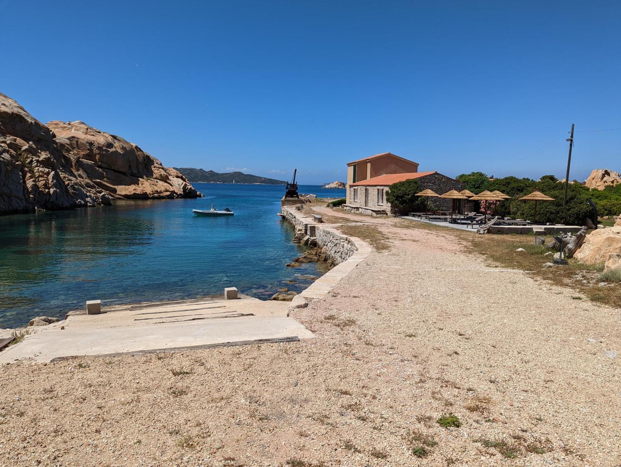 Residence Cala Francese - Case Sul Mare La Maddalena  Eksteriør bilde