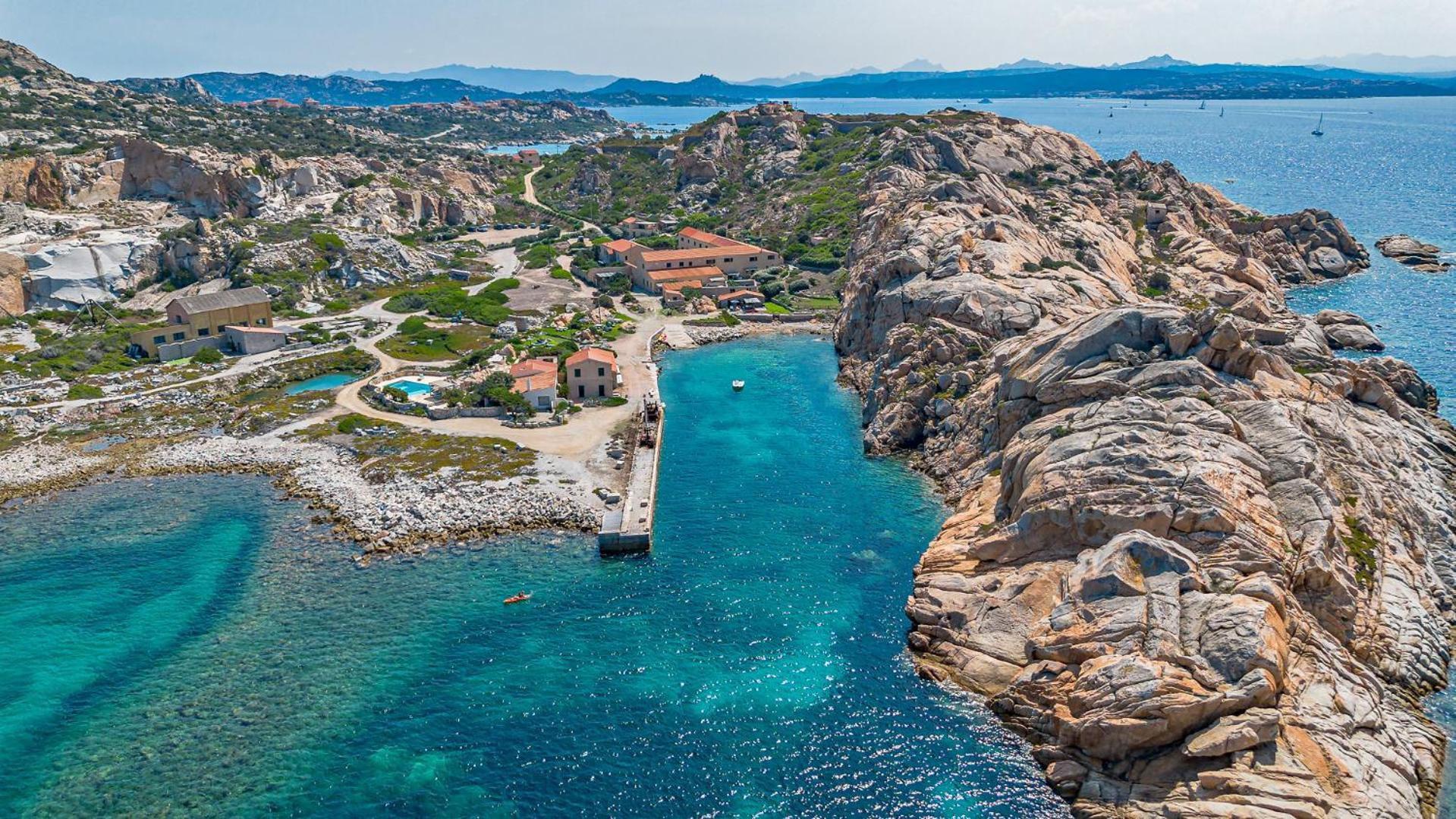 Residence Cala Francese - Case Sul Mare La Maddalena  Eksteriør bilde
