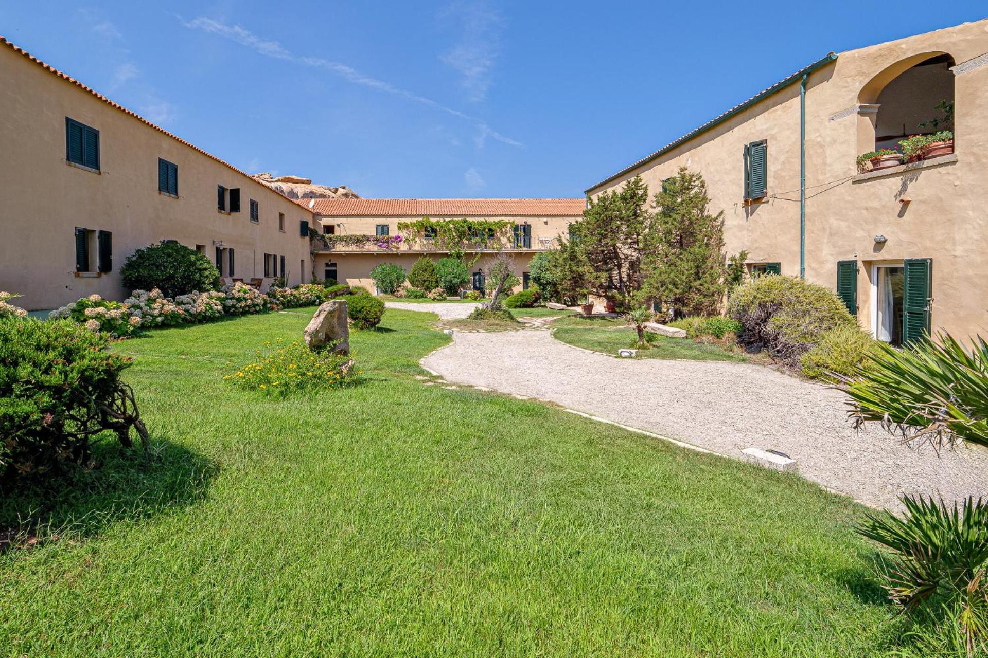 Residence Cala Francese - Case Sul Mare La Maddalena  Eksteriør bilde