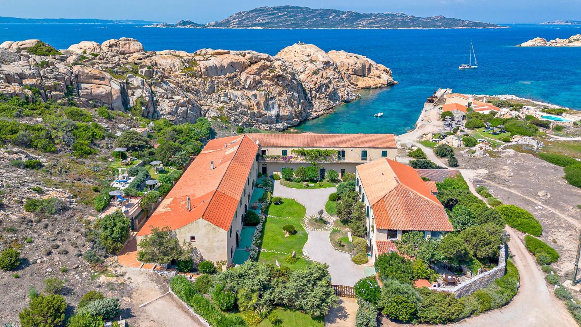 Residence Cala Francese - Case Sul Mare La Maddalena  Eksteriør bilde