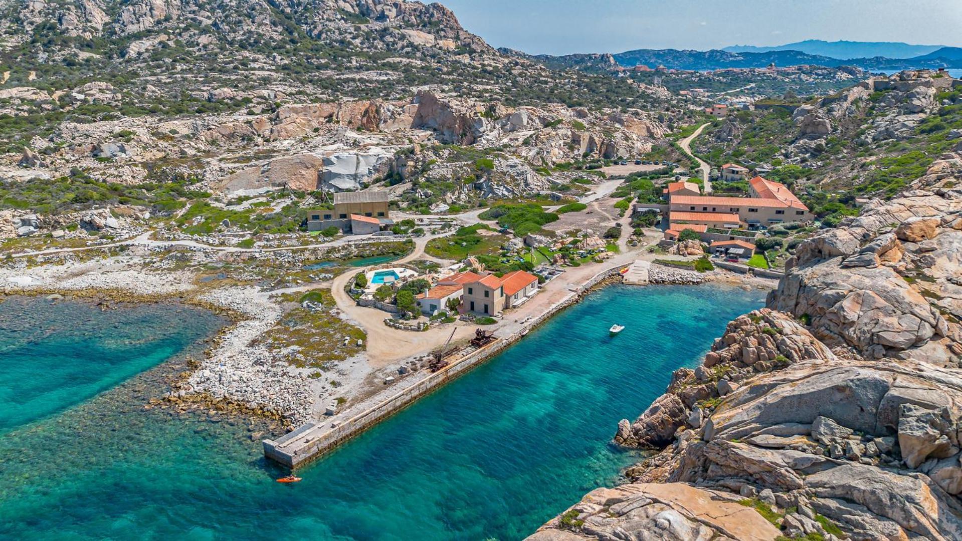 Residence Cala Francese - Case Sul Mare La Maddalena  Eksteriør bilde